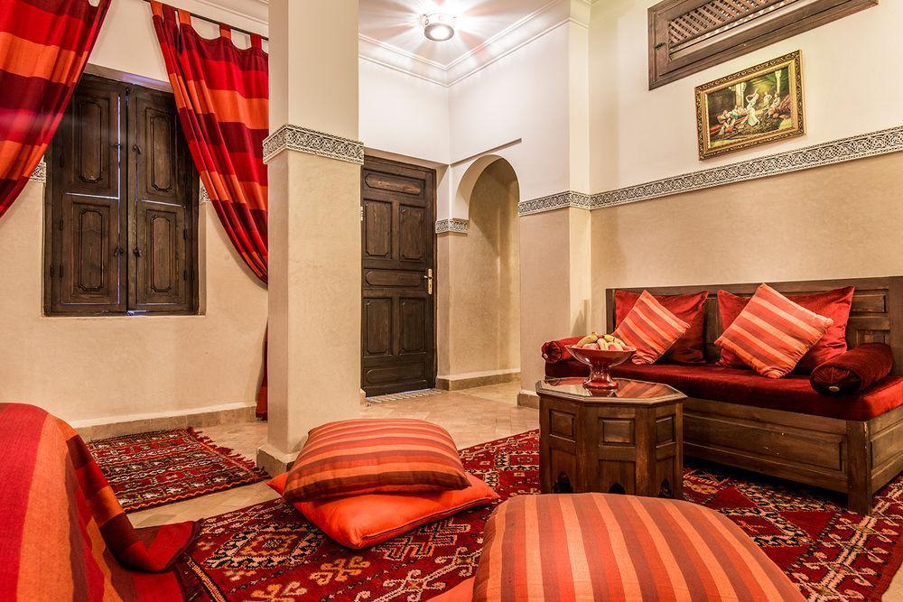 Riad El Noujoum Marrakesh Exterior photo